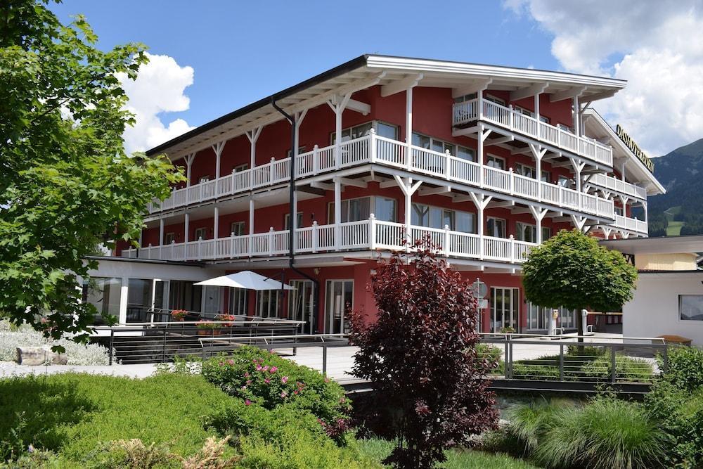 Das Hotel Eden - Das Aktiv- & Wohlfuehlhotel In Tirol Auf 1200M Hoehe Зеефельд в Тироле Экстерьер фото